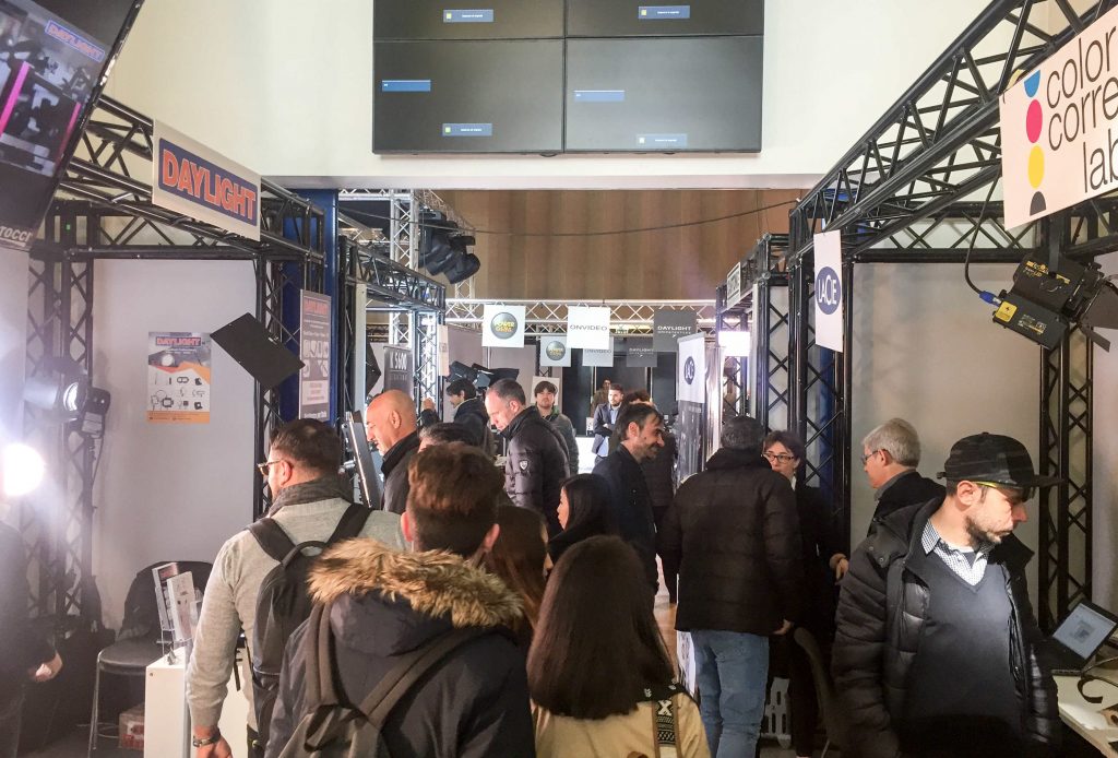Visitors at Micro Salon Italia and Power Gems booth
